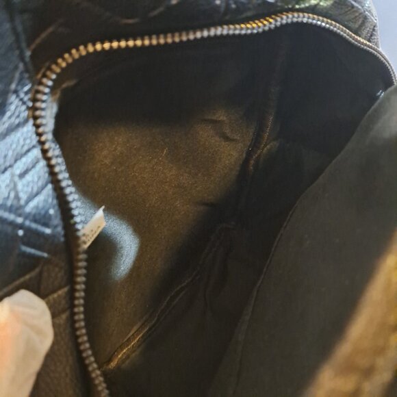 Adrienne Vittadini AV Borsetta Collection Sling Bag Handbag Black Gold NWT - Picture 13 of 15